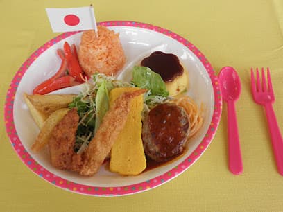 ファミリーレストラン「なしか!」