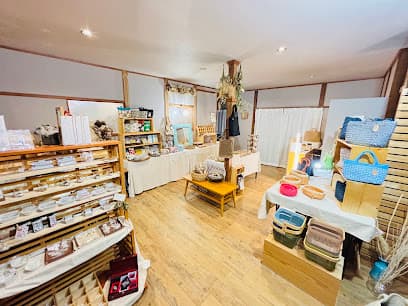 moena ハンドメイド雑貨屋